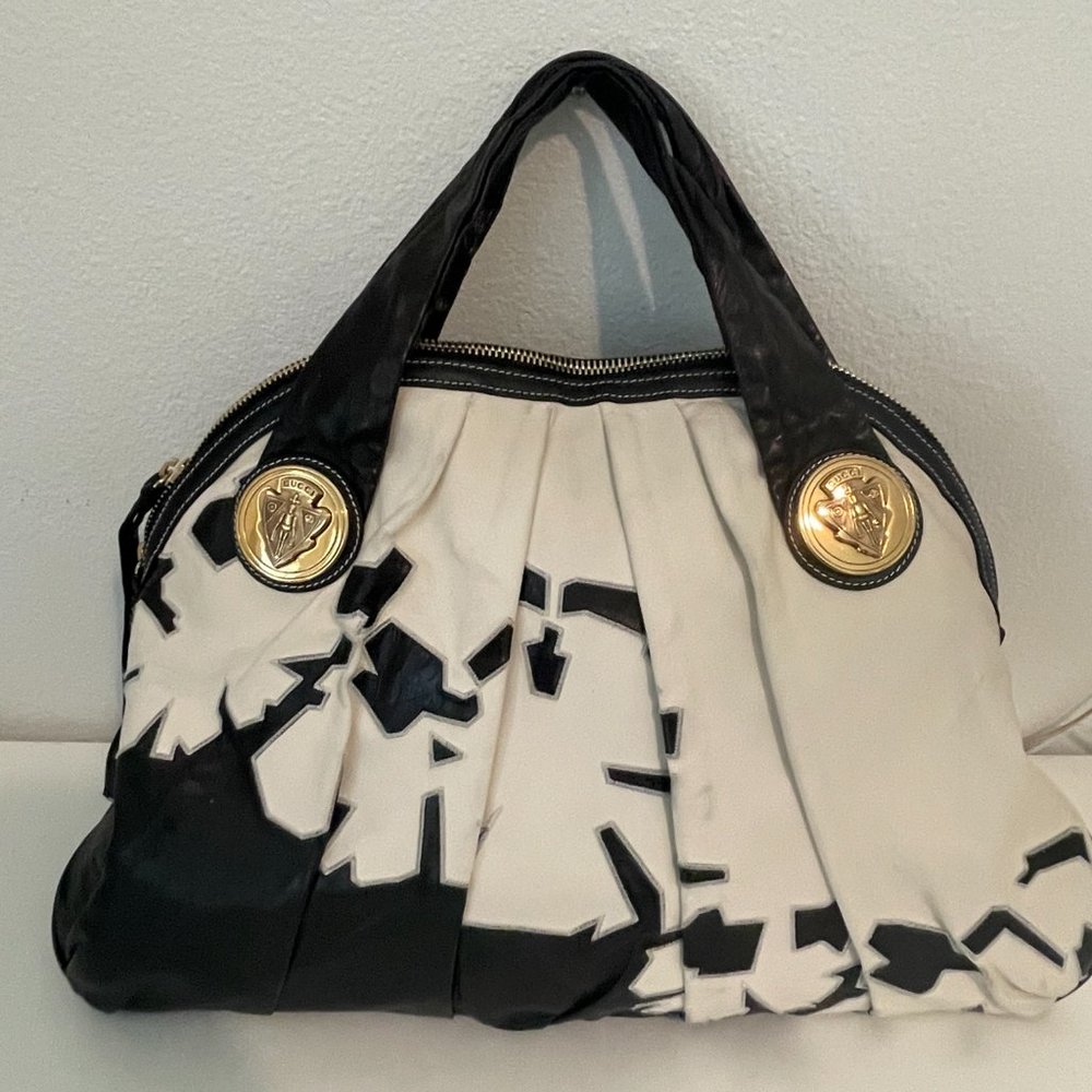 Authentic Vintage Gucci Bag with unique Gold Logo Buttons
